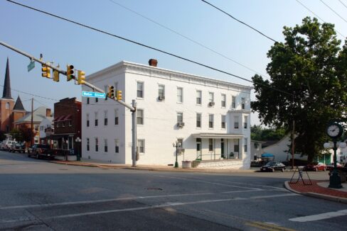 1-e-water-street-smithsburg-md