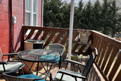 Apt 4 private deck