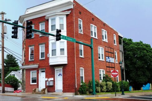 6 unit corner apartment building