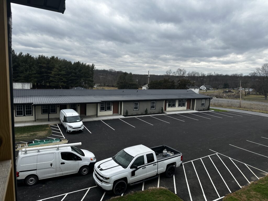 Overview of apartments and parking at 15149 Bloyers Ave