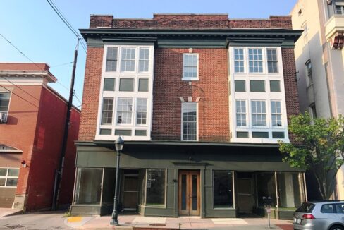 10 unit apartment building in downtown Hagerstown