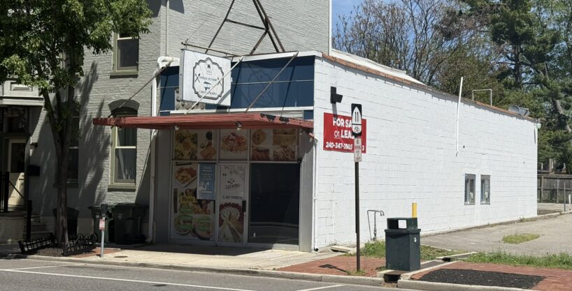 Corner commercial building
