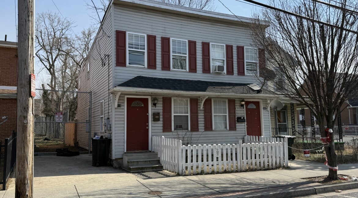 Front view of Hagerstown duplex at 308 Jonathan St