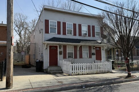 Front view of Hagerstown duplex at 308 Jonathan St