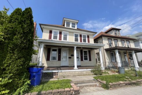 Front view of Hagerstown duplex at 533-535 Frederick St