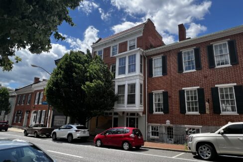 All brick mix use building